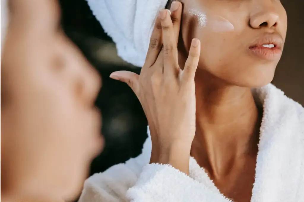 洗臉可以只用清水嗎？